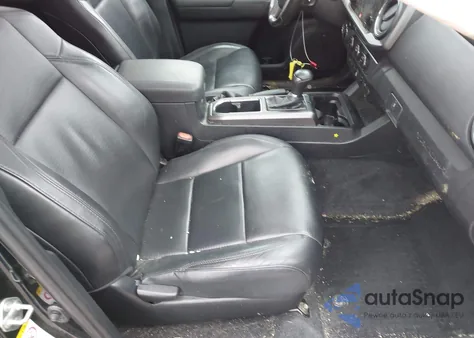 2019 Toyota Tacoma Trd Sport z USA, uszkodzony, nr VIN 3TMDZ5BN6KM071989